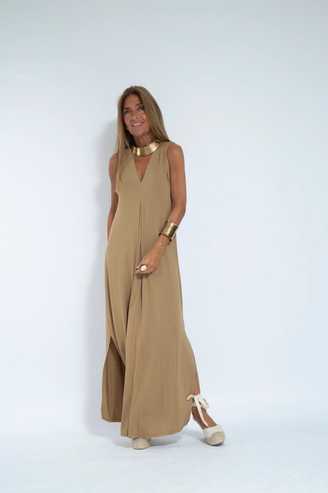 Odessa | Wedding Guest Sleeveless V Neck Maxi Dress