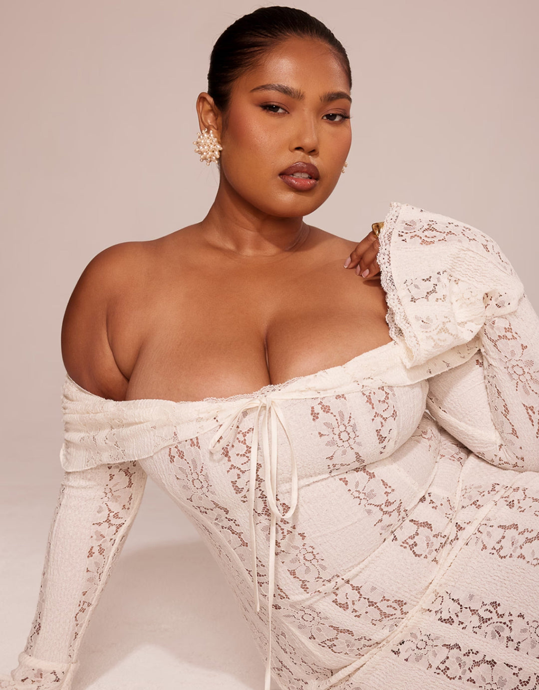 Amelie | Elegant Off Shoulder Lace Maxi Dress