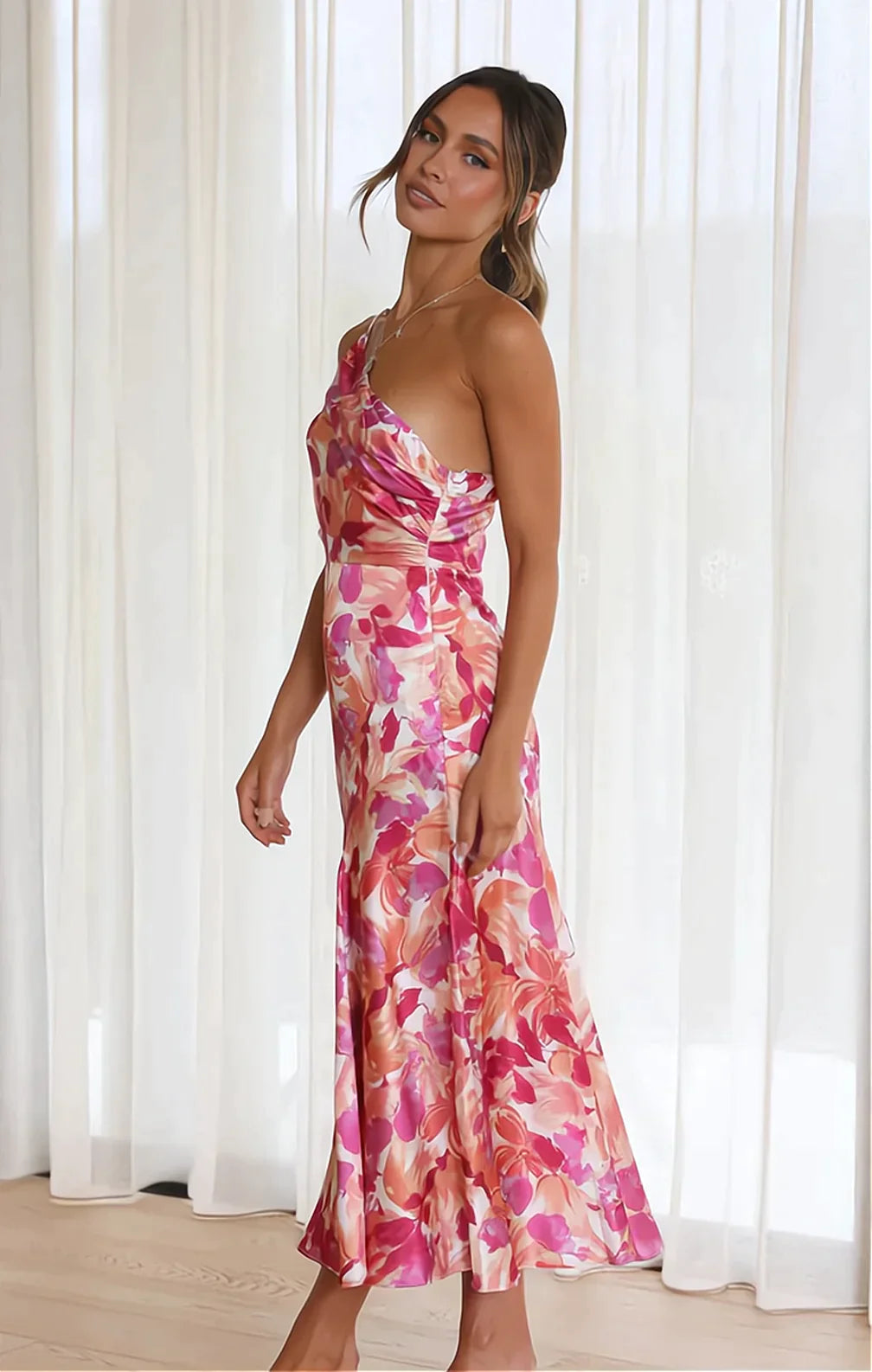 Seraphina | Graduation Ruched Floral Midi Dress