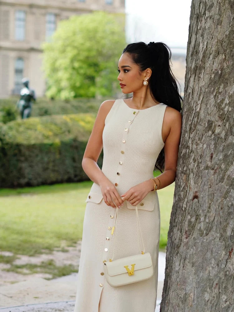 Victoria | Elegant Sleeveless Knit Maxi Dress
