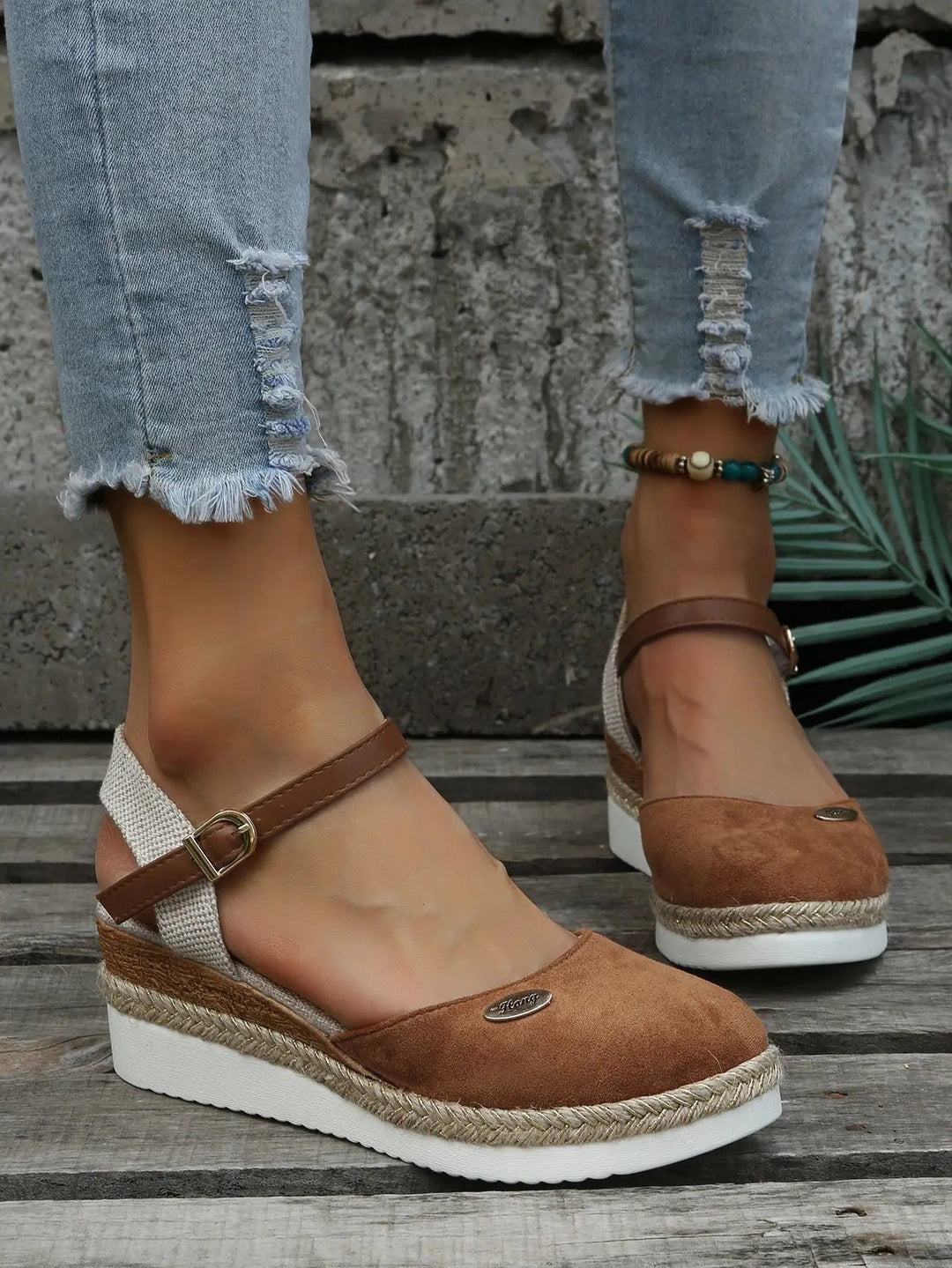 Alessia | Comfortable Closed Toe Wedge Sandals