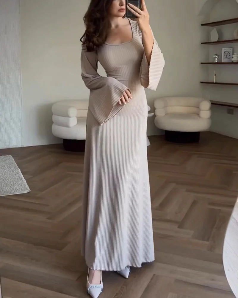 Bella | Graduation Ribbed Knit Maxi Dress