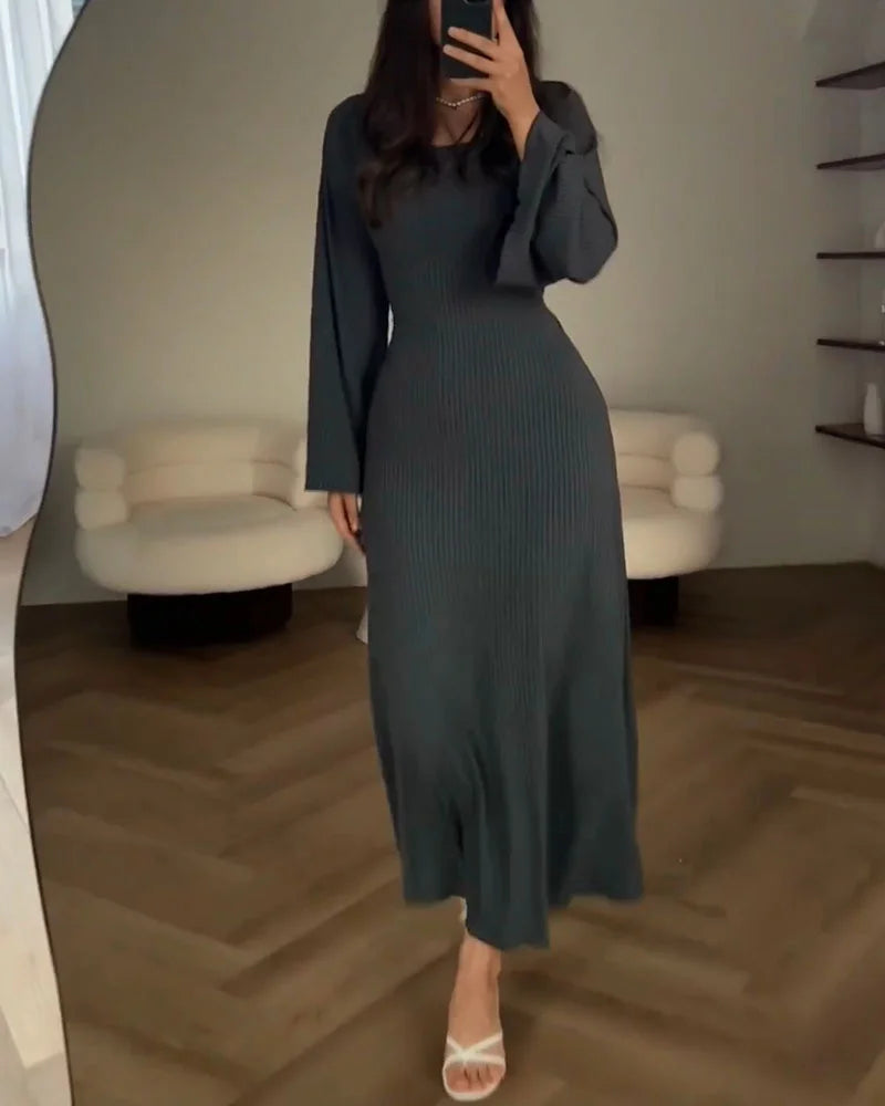Bella | Graduation Ribbed Knit Maxi Dress