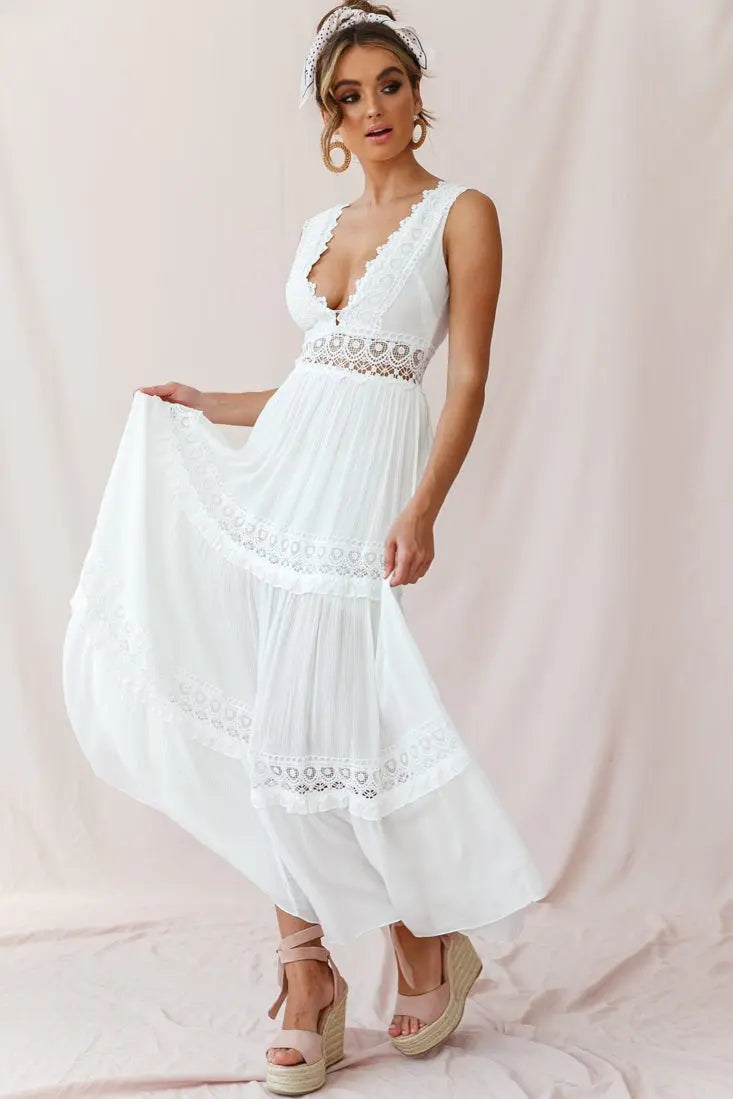 Amelia | Boho V-Neck Crochet Maxi Dress