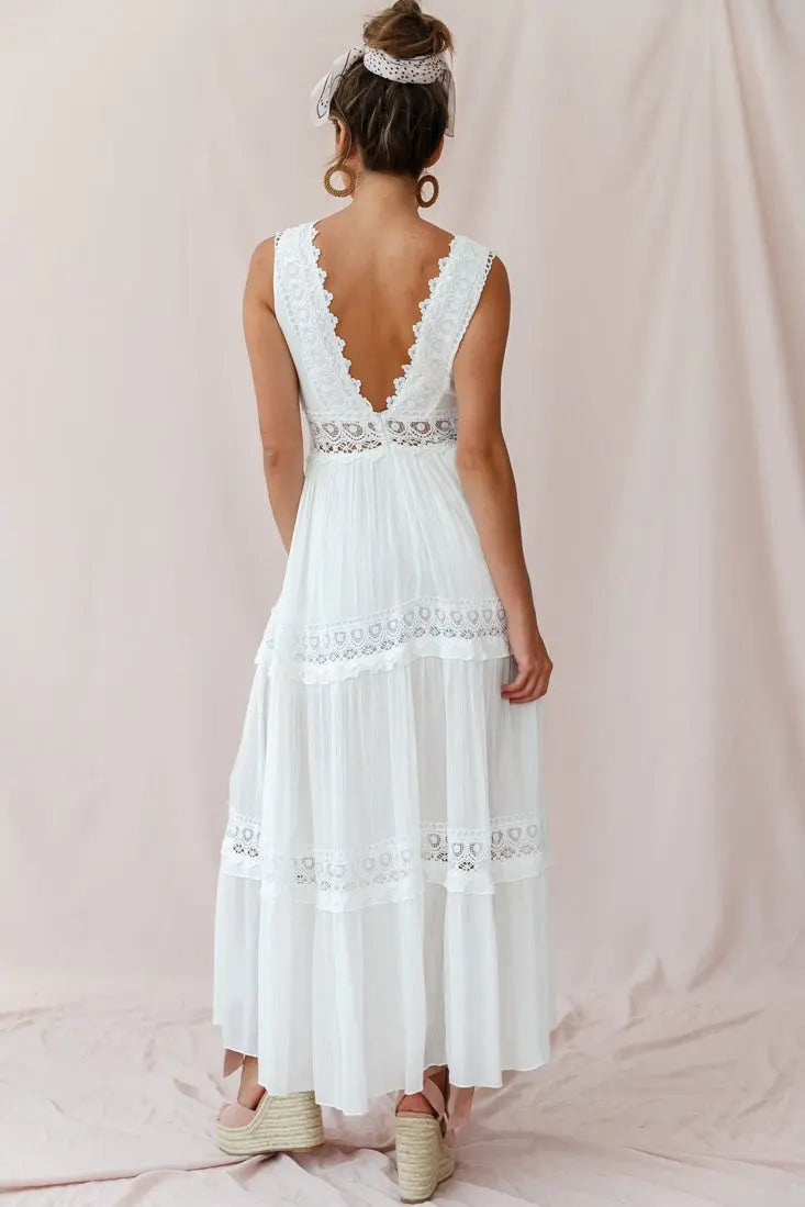Amelia | Boho V-Neck Crochet Maxi Dress